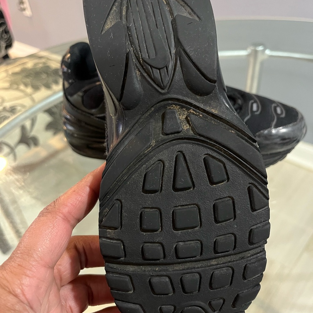Nike - Picture 4 of 4